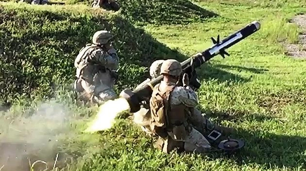 Αντιαρματικός πύραυλος Javelin: Το «δώρο» του Τραμπ στην Ουκρανία (βίντεο)